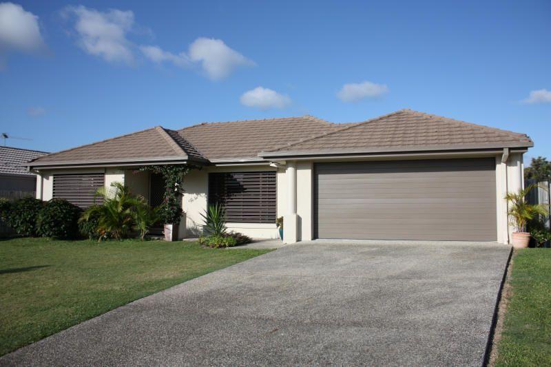garage doors garage doors
