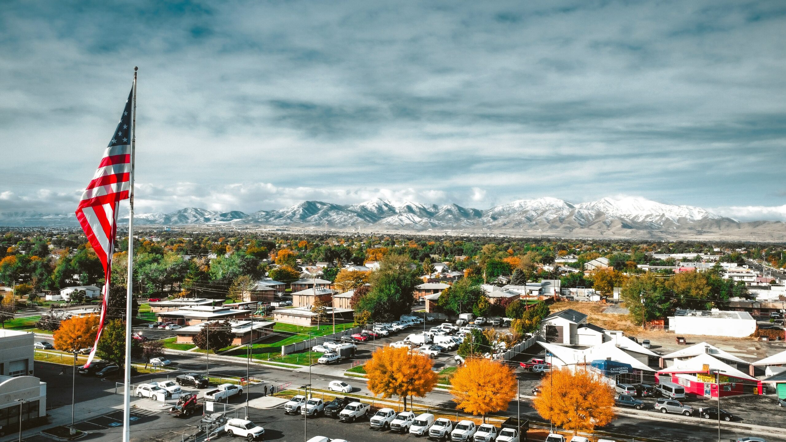 Brigham City TGDS eugene-kucheruk-zG6mGOC6Gvw-unsplash-min garage doors
