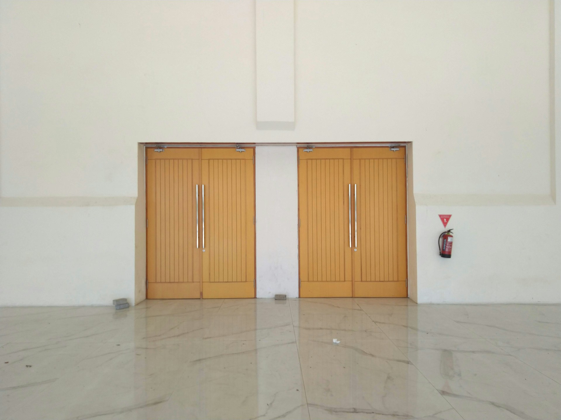 restu-sisworo-LwtnRZqCyC8-unsplash Residential Garage Door Repair: Tips to Extend Your Door’s Life